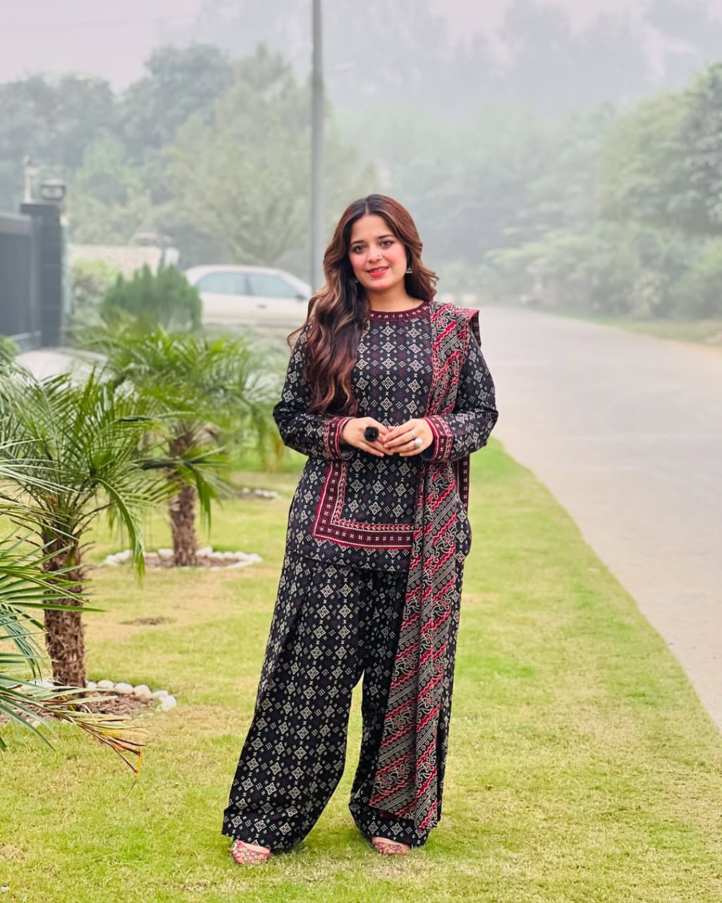 DIGITAL CHUNRI 3PC SUIT WITH FARSI SALWAR